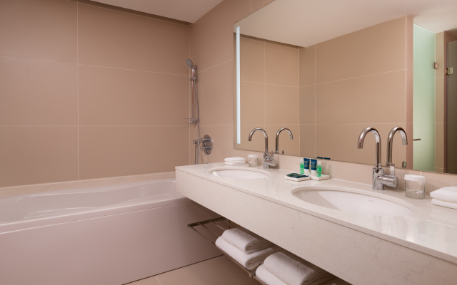 RedPoint Hotel