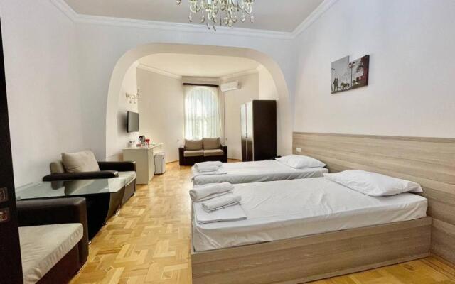 Olive Hotel