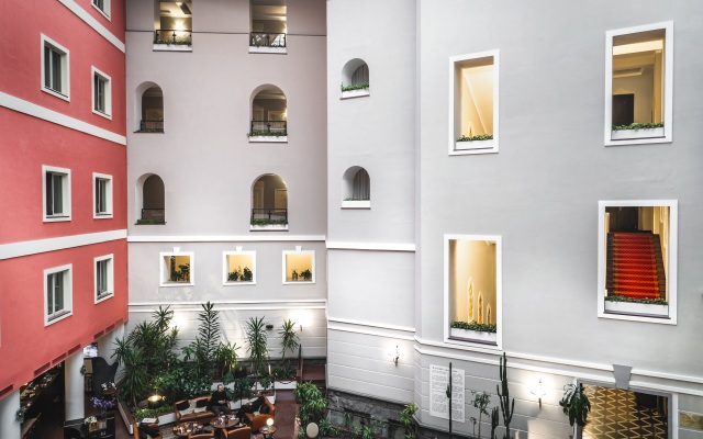 Grand Hotel Yerevan