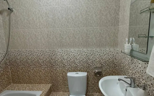 Mazhor Hotel