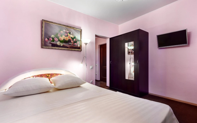 Na Prospekte Lenina Flat