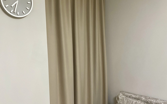 Lux U Metro Grushevkа Apartment