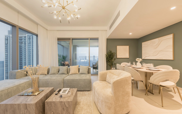 Welcome Home in Downtown Views Apartments