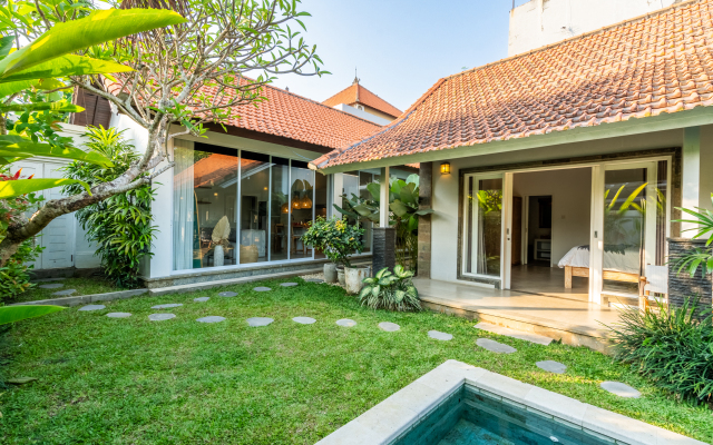 Jungle Amaranth Canggu – Exclusive 3BR Retreat with Pool, Modern Amenities and Top Location Villa