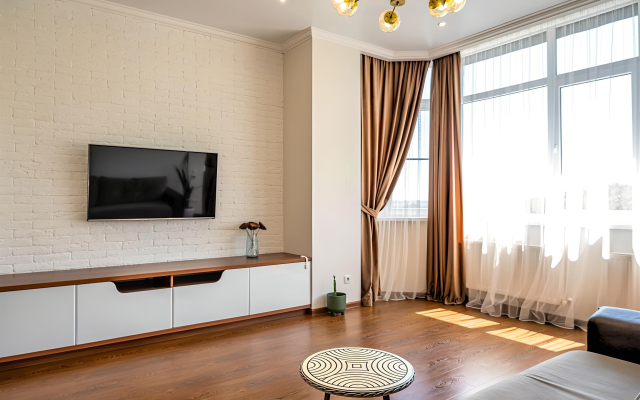 V Tsentre Goroda S Vidom Na Park Apartment