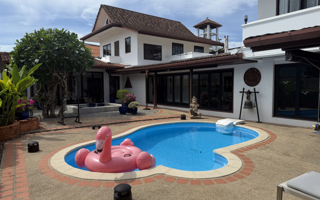 Soi Baan Song Thai Villa