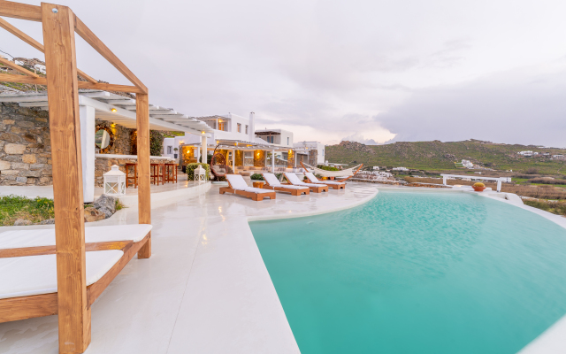 The Golden Beach Villa