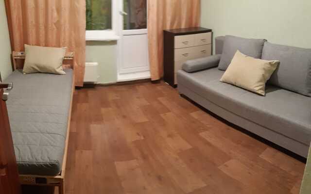 Апартаменты Трёхкомнатные на Сююмбике 63