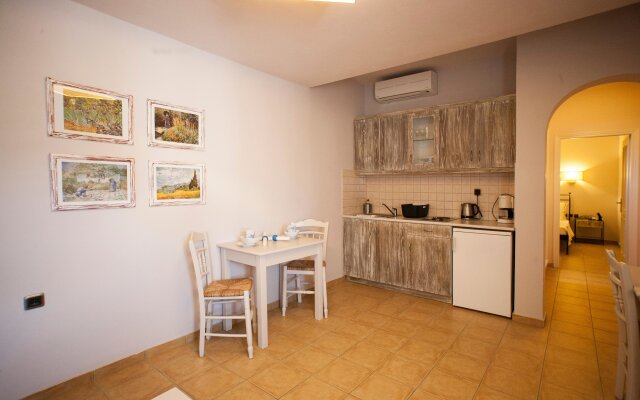 Ammos Naxos Hotel