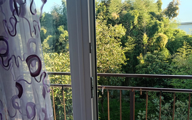 Oazis Na Molodezhnoj Guesthouse