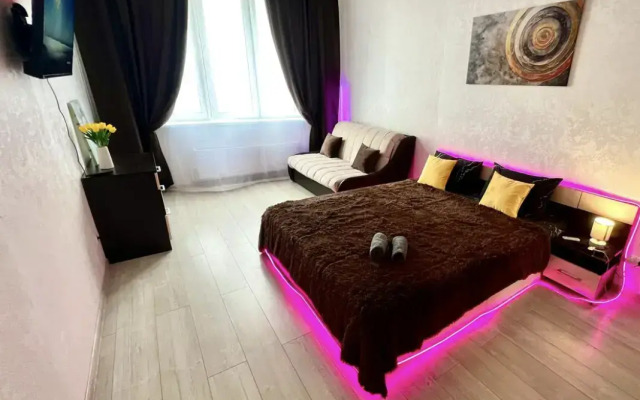 Апартаменты Высота 25 этаж, около Цирка