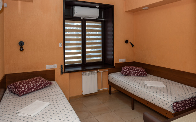 Komfort Chernikovka Mini hotel