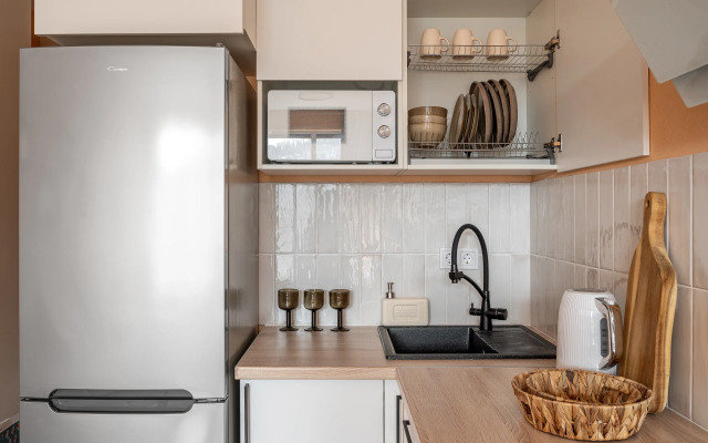 S Balkonom I Vidom Na Gory Flat