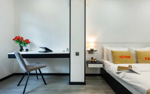 KeyGo #0077, 1 Bedroom, Saryan Street Apartments