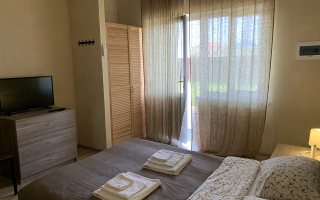 Zhemchuzhina Private House