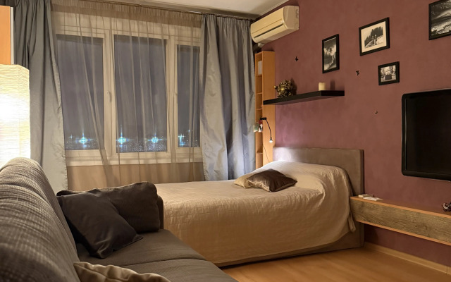 Uyutnaya S Vidom Na Gorod D43 Flat