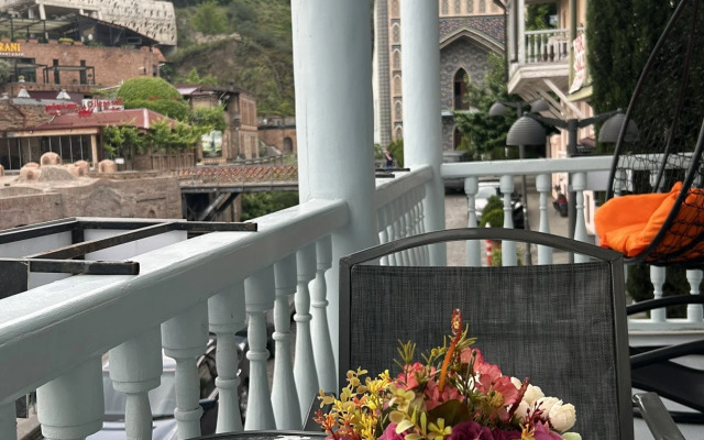 Апартаменты Apartment with marvelous view abanotubani