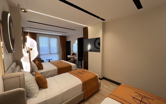 Hotel Elysian Airport