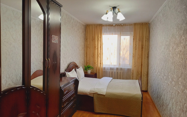 Oranzhevy Mir Flat