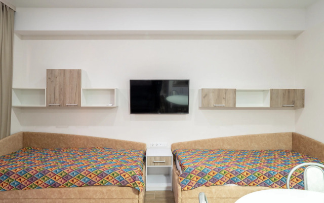 More Rooms v Zhk Milana apt28 Apartment