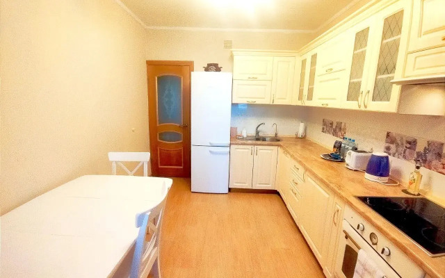 Uyutnye Dvuhkomnatnye s Krasivymi Zakatami Apartments
