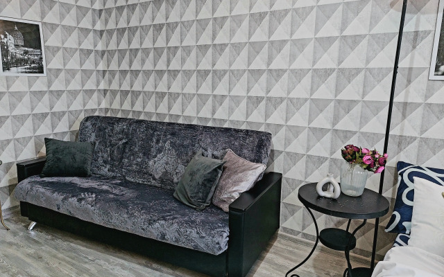 V Tsentre Na Aksakova 81 Flat
