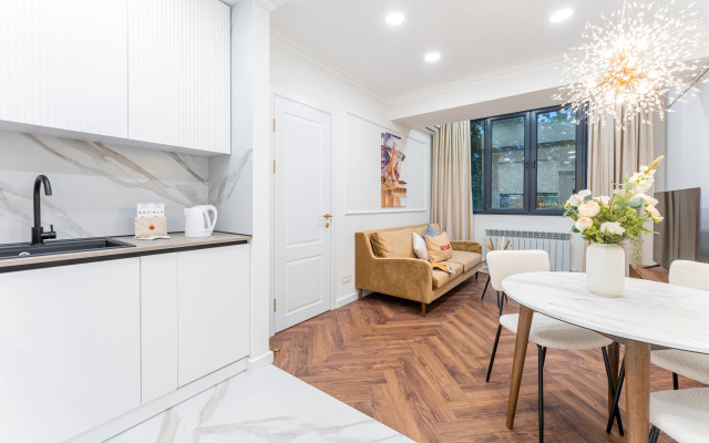 KeyGo #0131, 1 Bedroom, Designed, City Center Apartments