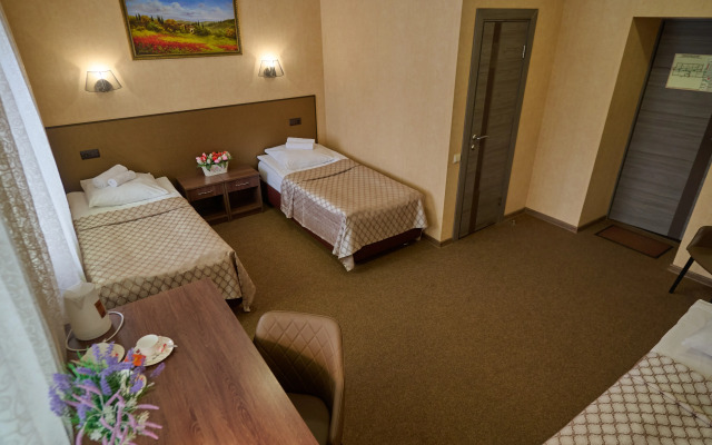 Zima Hotel