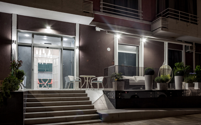 Apartments s Otdelnym Vhodom i Terrasoj