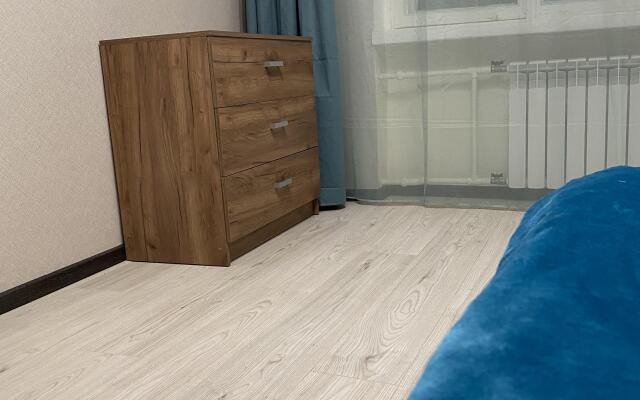 Квартира 2-комнатная на академика Байкова 11-2