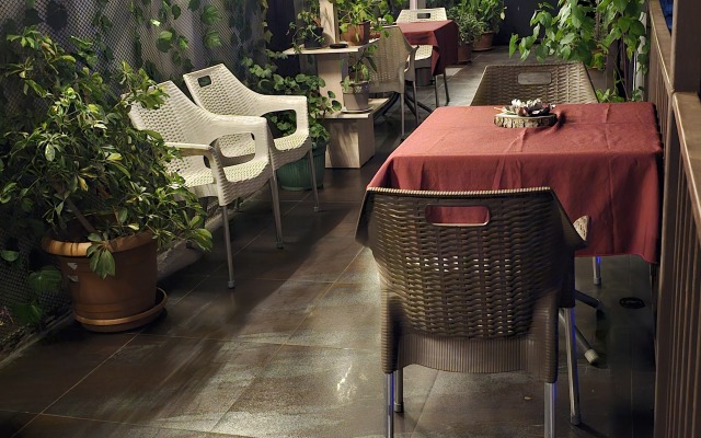 Hotel old terrace batumi