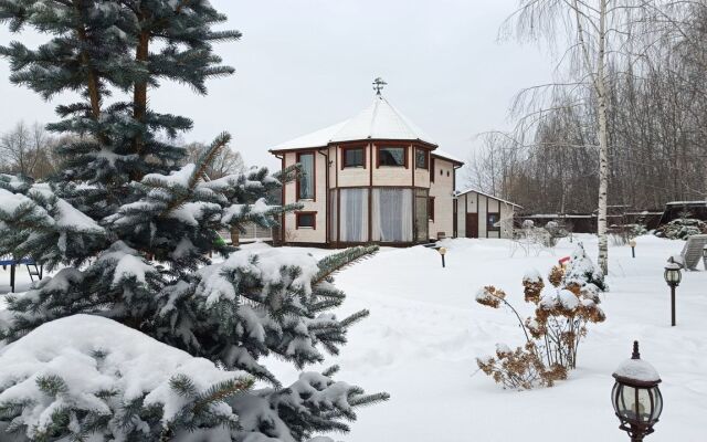 Privat House v Poselke Velikie Ozyora