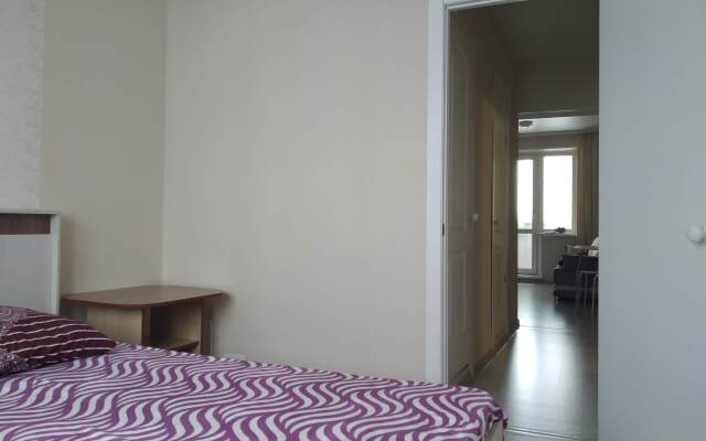 Yevrodvushka Dve podushki u Kolosa Flat