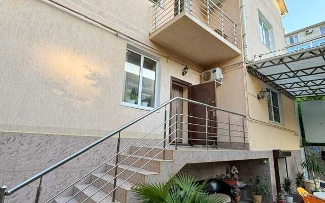 Rianna Guest House
