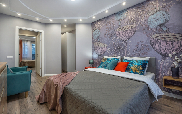 Квартира трехкомнатная Queenstay Остров мечты на Коломенской