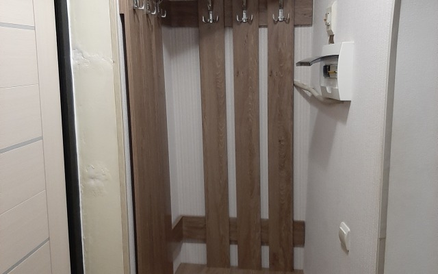 Trekhkomnatnaya Kvartira V Tsentre Na Poptsova