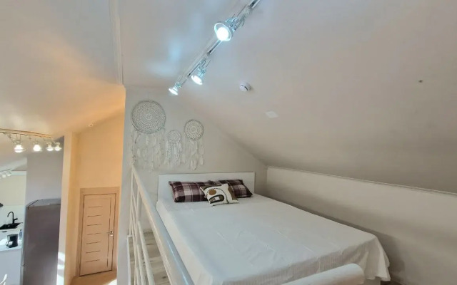 Квартира Просторная двухуровневая студия у подножия Казанского Кремля