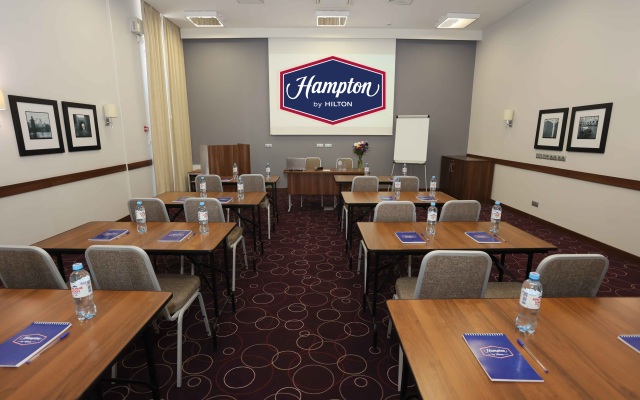 Отель Hampton by Hilton Уфа