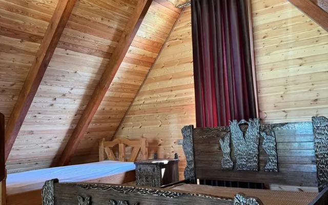 Guest house Kamenny Dom Shale
