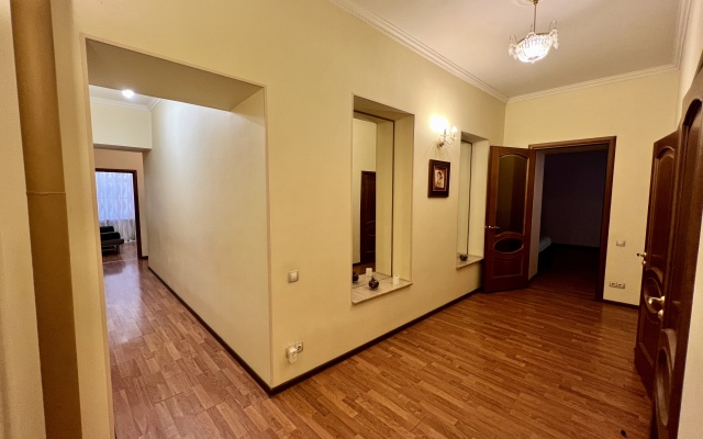 Апартаменты Большая Морская 21 трехкомнатные