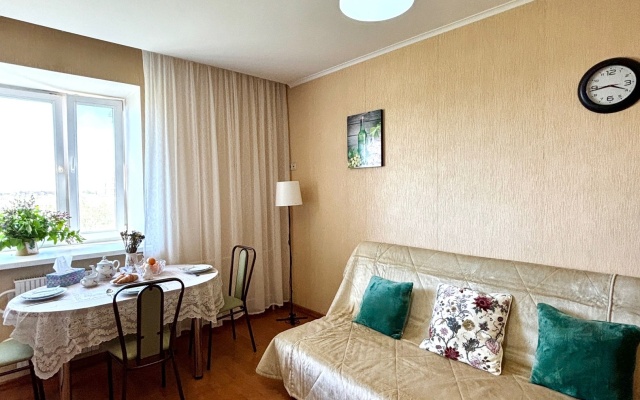 Prostornaya Na Gubkina with two double beds Flat