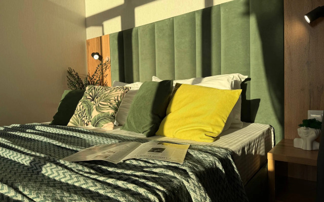 Апартаменты с балконом. 3 минуты до пляжа. Для четверых гостей.