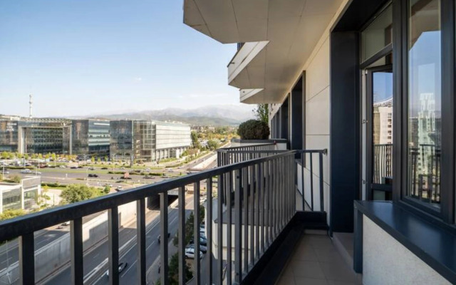 Na Prospekte Al-Farabi 41/3 Blok 3 Apartment