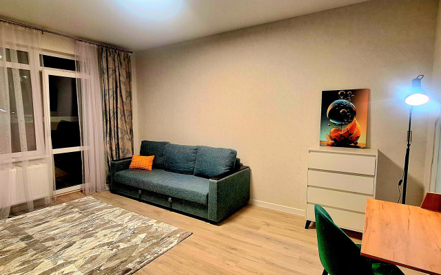 Flat Prostornaya Kvartira Na Biserskom