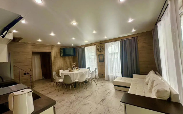 Частный дом семейный