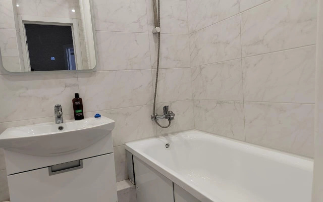 Апартаменты Евродвушка рядом с трамваем