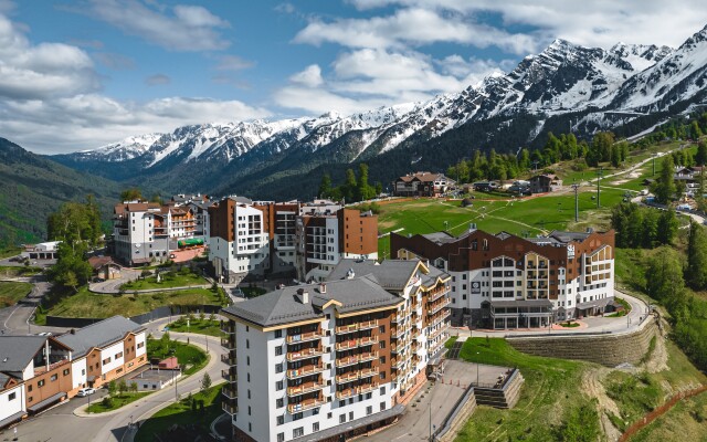 Отель Ski Inn SPA Hotel Rosa Khutor