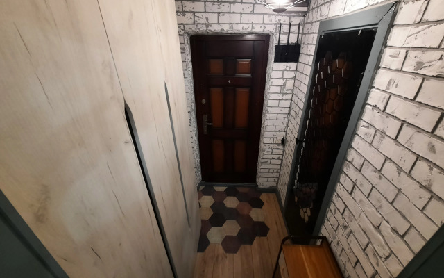 Uyutnaya Studiya V Kirovskom Flat