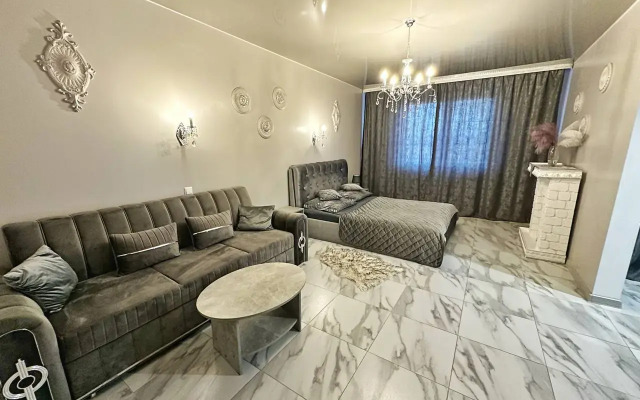 Apartamenty Kvartira-Studiya V Tsentre Bobrujska Na 19 Etazhe