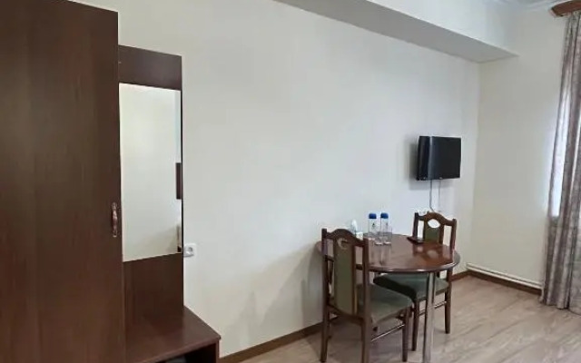 Oasis Hotel Kapan